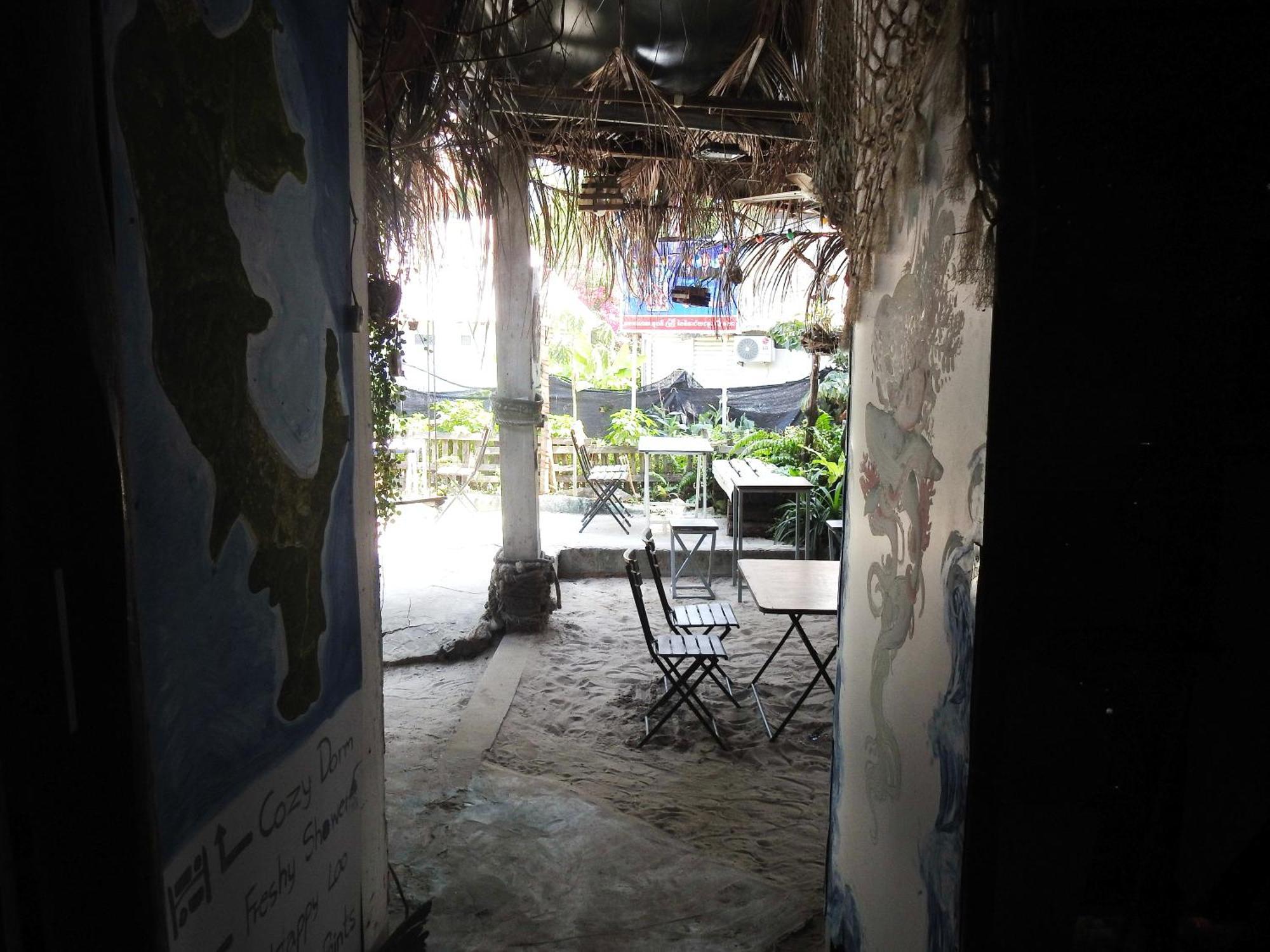 Ostello Spicy23 - M' Pai Bay Sihanoukville Esterno foto
